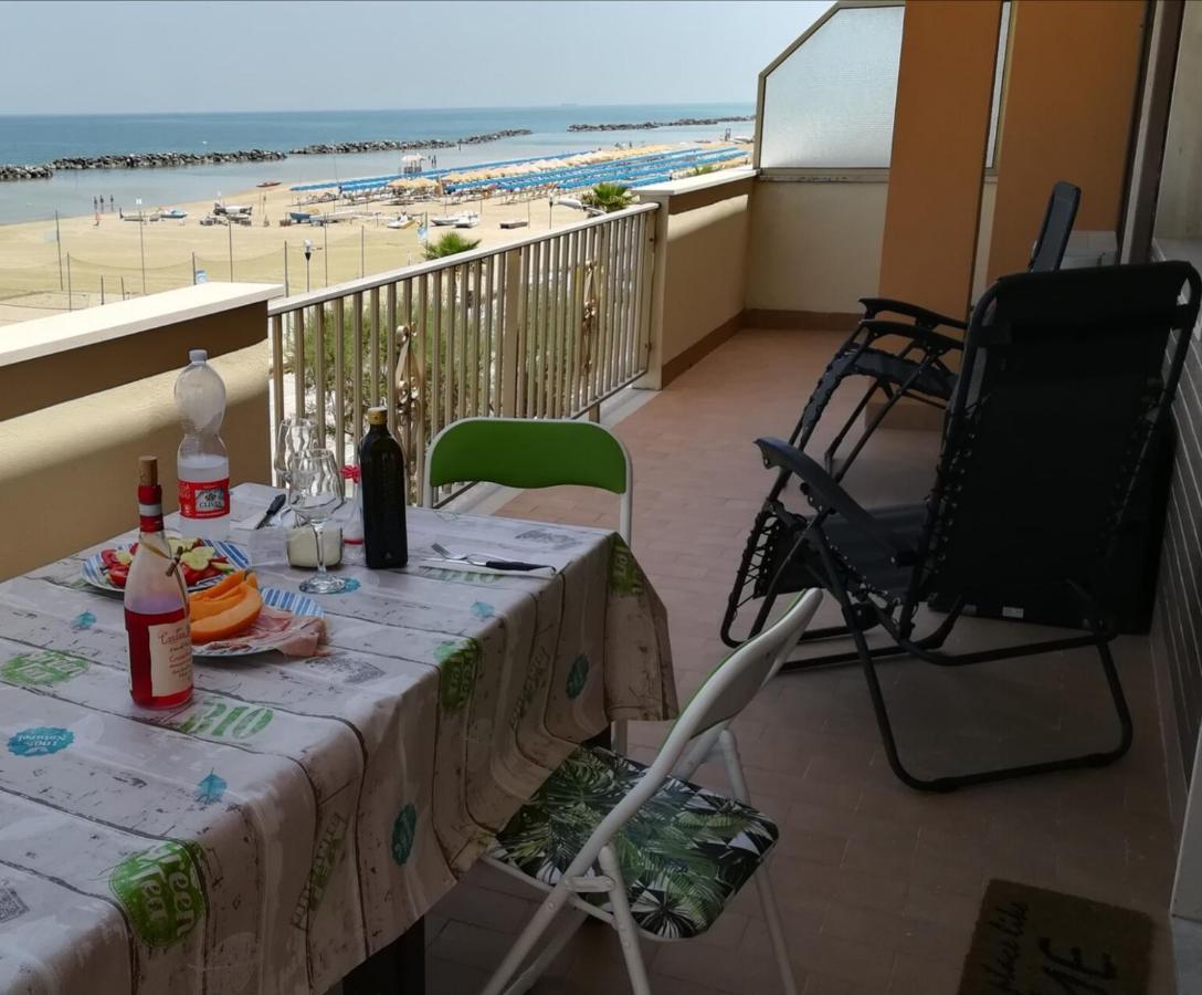 Appartamento Alba Rosa Francavilla Al Mare Exterior foto